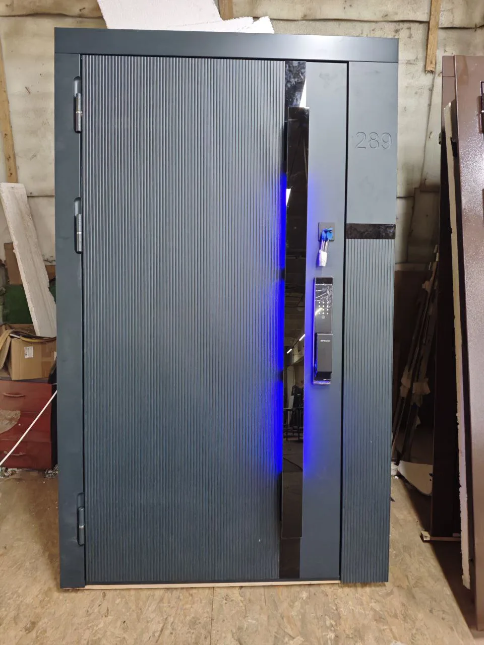 Входная дверь с умным замком, Академическая